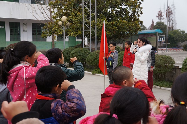 杨河镇中心学校庭院环境整治行动启动仪式2.jpg