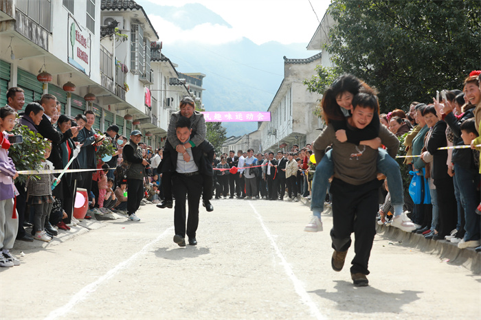 11-11.农民运动会 (1).jpg