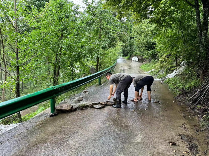 防治水上路.jpg