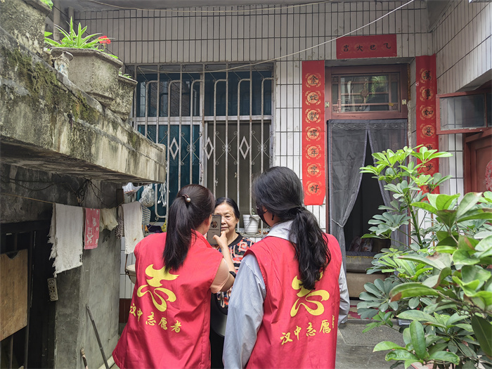 上门认证服务照片.jpg 上门认证服务照片.jpg