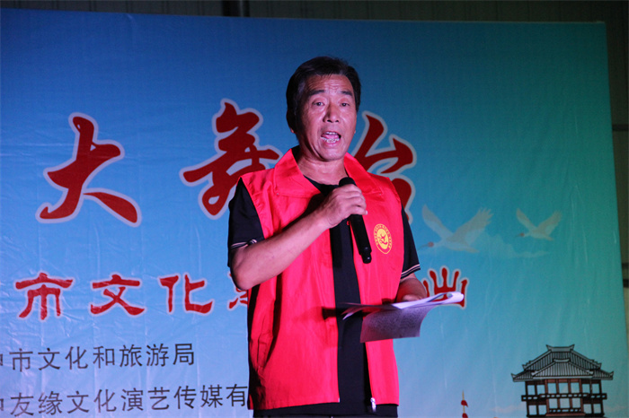 何家村宣讲志愿者何建华为群众开展《摒弃陈规陋习 树立文明新风》主题宣讲.jpg 何家村宣讲志愿者何建华为群众开展《摒弃陈规陋习 树立文明新风》主题宣讲.jpg