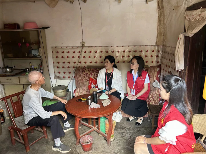 上门慰问2.jpg
